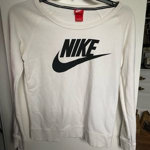 Nike crewneck sweatshirt